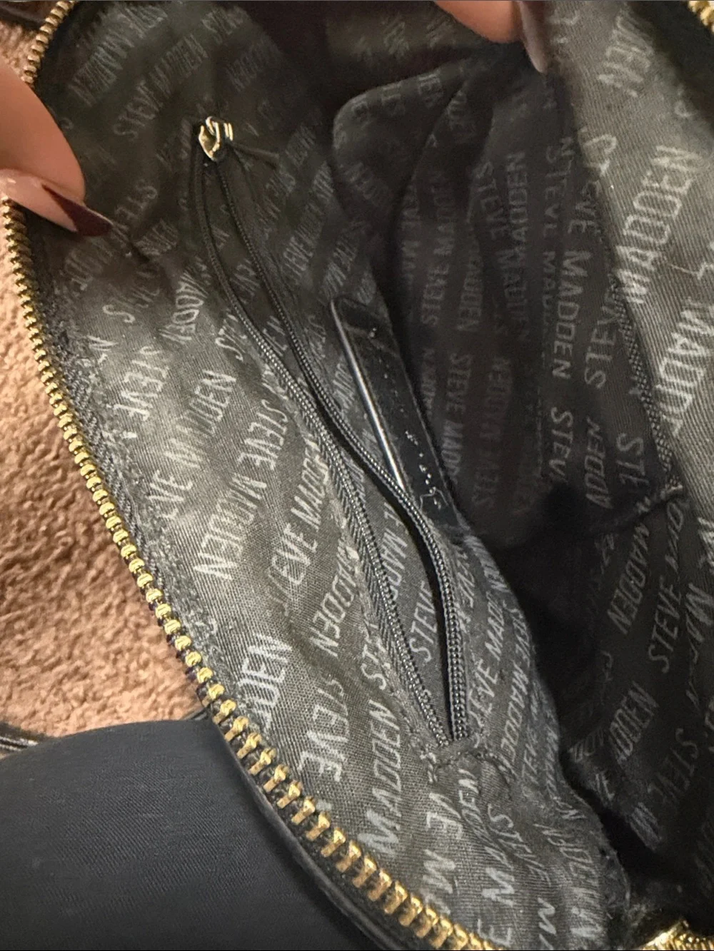 N/A black crossbody